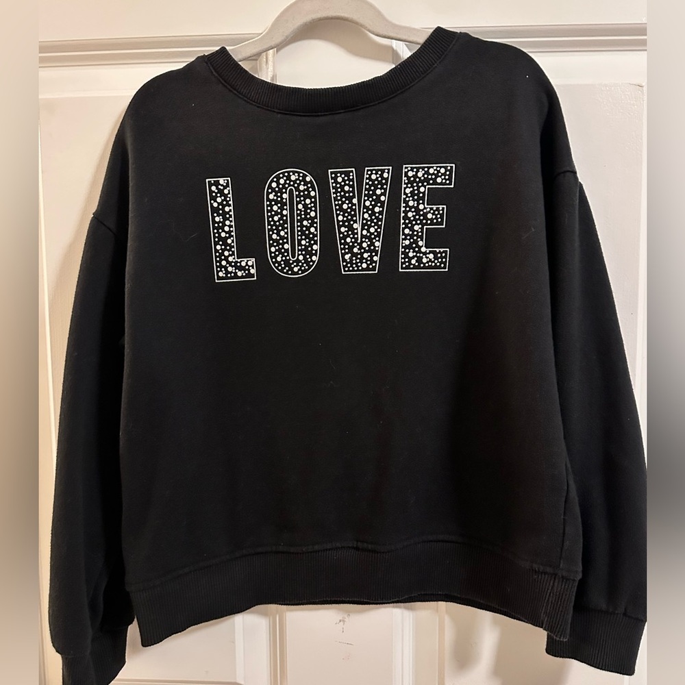 btween Black Sweat outfit with LOVE Design